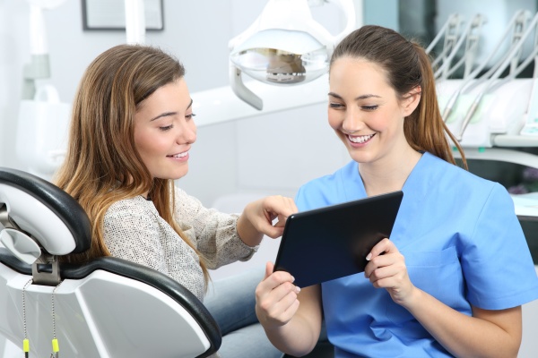Urgent Signs You Should Visit Your Dentist In Edina For A Checkup