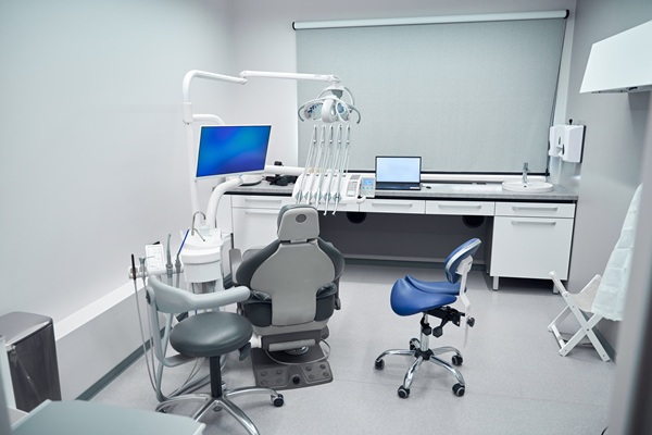 Finding A Dentist Near Me For Emergency Care