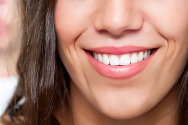 How Long Should You Wear Teeth Whitening Trays From A Dentist?